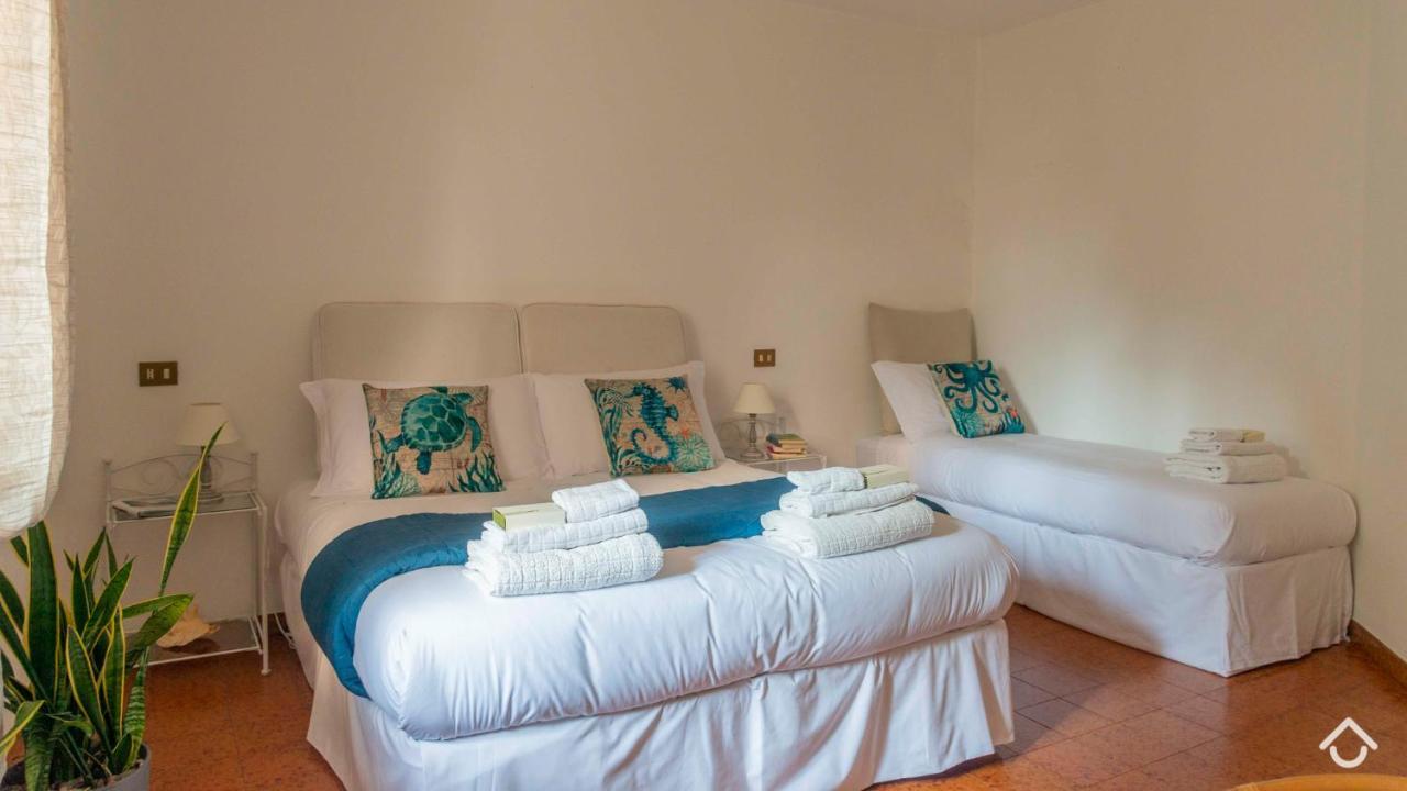 Villa Al Mare - Cala Gonone دورغالي المظهر الخارجي الصورة
